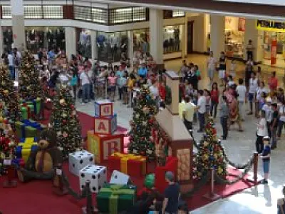 Consumidores terão mais tempo para fazer compras de fim de ano