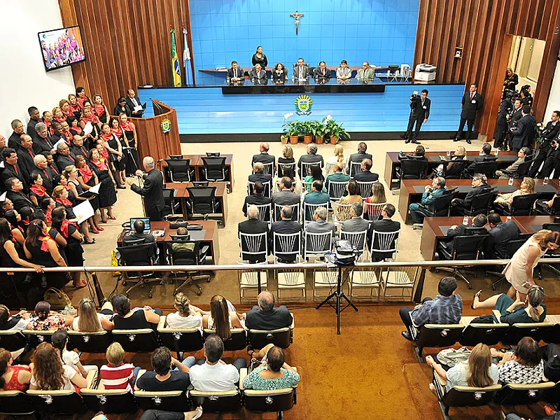 Presidente da Fiems recebe Comenda do Mérito Legislativo