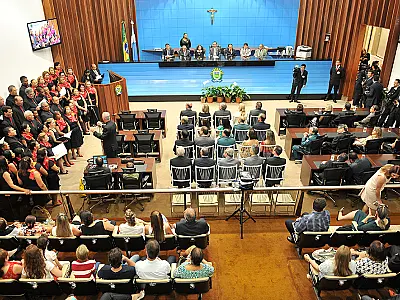 Presidente da Fiems recebe Comenda do Mérito Legislativo