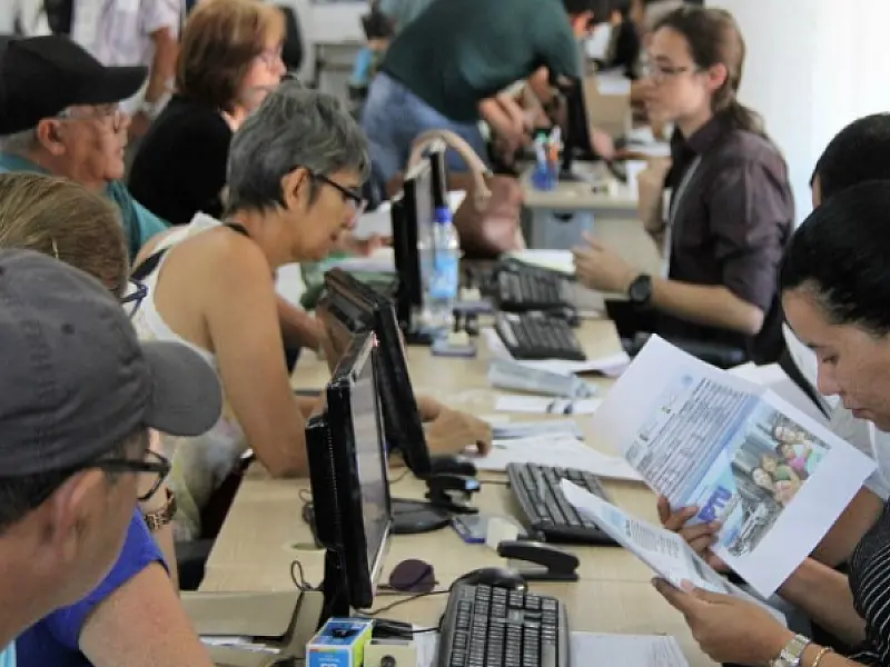 Prefeitura inicia processo de restituição da taxa de lixo na Central de Atendimento