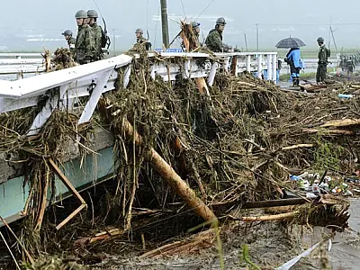 Mais de 240 mil são prejudicados por chuva forte no Japão