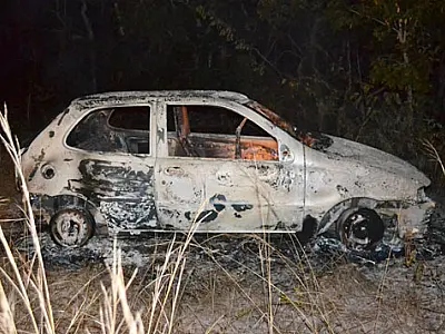 Veículo é encontrado todo incendiado em estrada na zona rural de Coxim