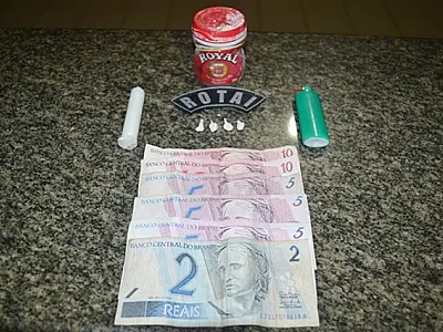 Rotai apreende jovens suspeitos de tráfico de drogas em Coxim
