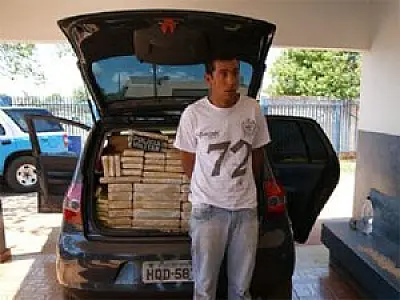 Após tentar fuga, homem é preso com mais de 300 Kg de maconha