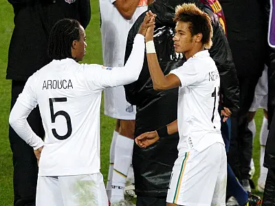 Santos cogita pedir Neymar e Arouca a Mano