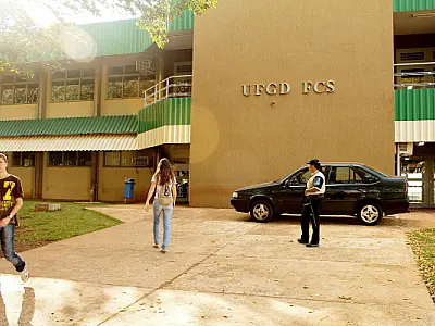 Justiça acata argumentos do MP e suspende transferências internas de cursos da UFGD