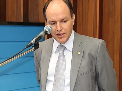 Deputado solicita redutor de velocidade para Alcinópolis