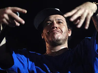 Charlie Brown Jr. e Vinil Moraes são as atrações do MS Canta Brasil de junho