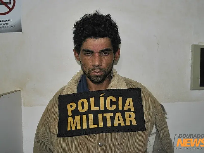Homem é preso após arrombar porta e furtar açougue