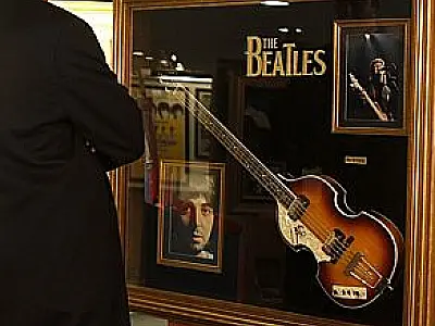 Leilão terá mais de 120 itens dos Beatles