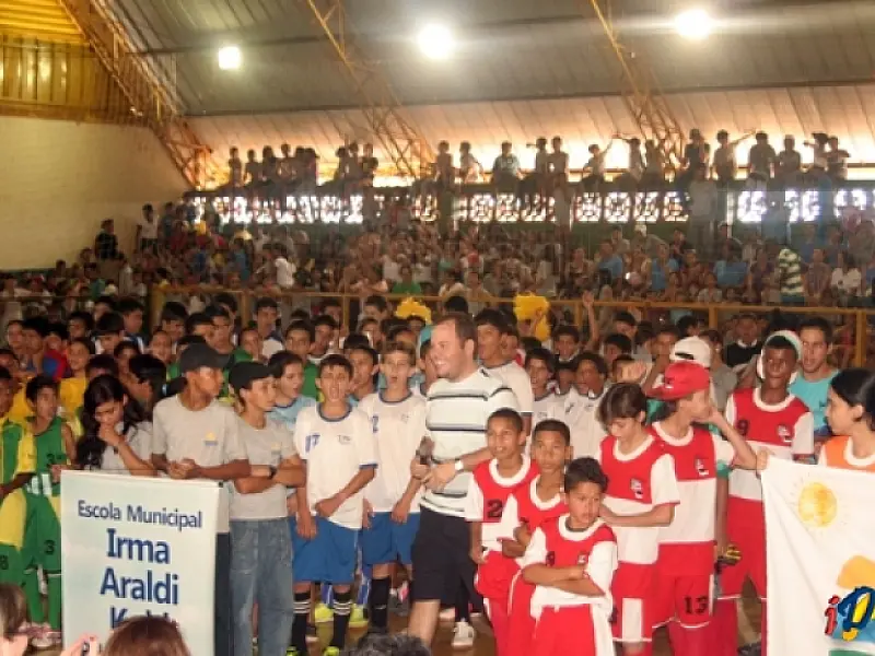 Disputas no futsal iniciam Jogos Escolares de Sonora