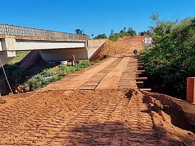 Cinquentenárias, pontes ganham estrutura de concreto no interior do Estado

