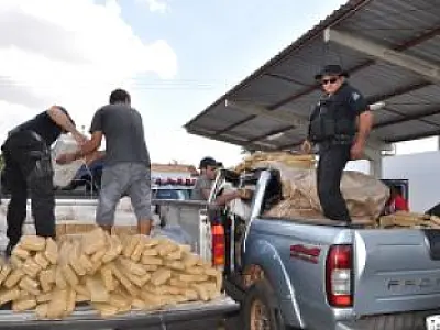 Polícia prende carregamento de maconha na Rodovia BR 060