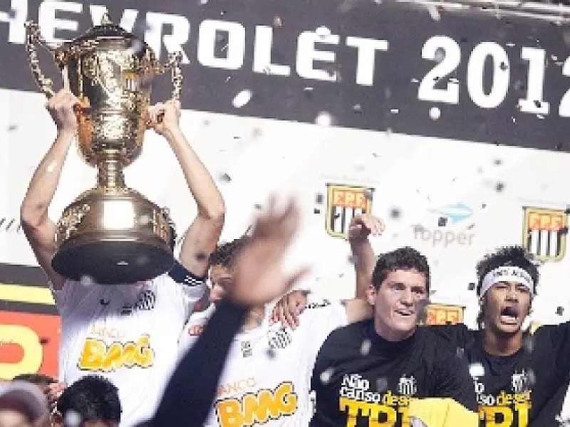 Santos é Tricampeão do campeonato paulista
