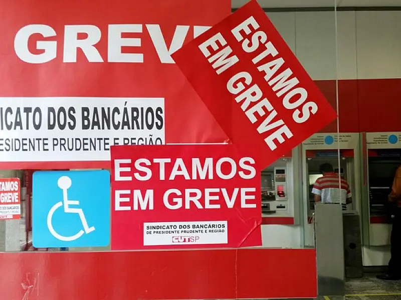 Greve dos bancários completa 30 dias e é a maior desde 2004
