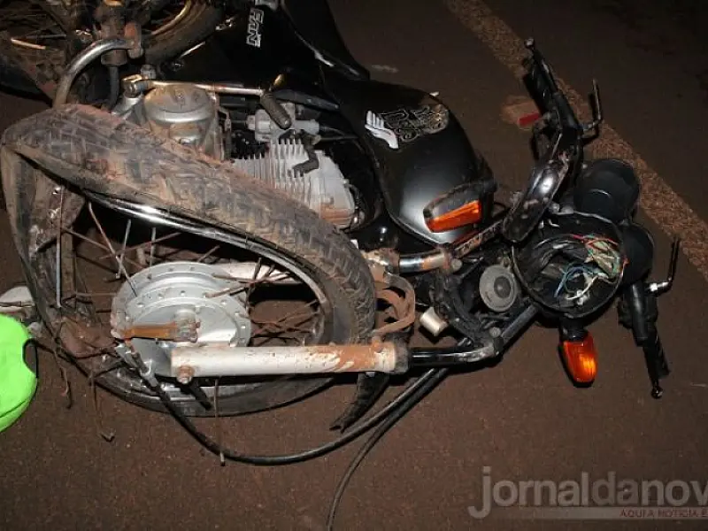 Motociclista morre no hospital após acidente com caminhonete
