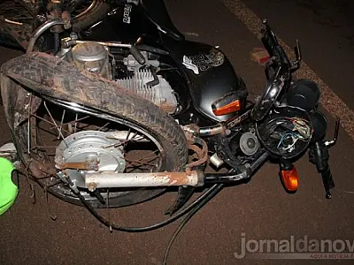 Motociclista morre no hospital após acidente com caminhonete