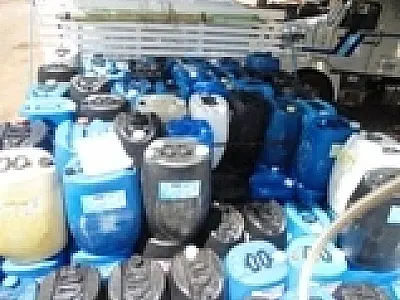 Caminhão carregado com soda cáustica é autuado por não ter licença ambiental