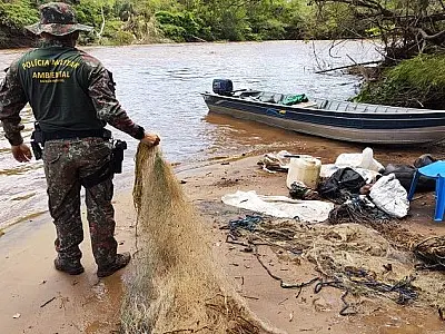 No último feriadão com pesca liberada, fiscalização nos rios de MS ganha reforço
