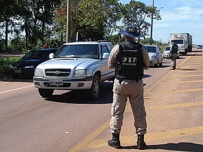 PRF realiza operação de fiscalização nas rodovias da região Norte do Estado