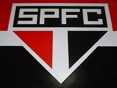 São Paulo tira invencibilidade do Atlético-MG e avança na Libertadores