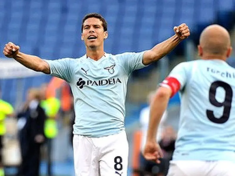 Robinho e Hernanes marcam dois na rodada do Italiano