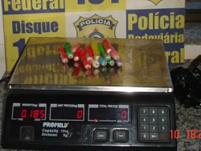 PRF apreende 185g de cocaína em Ponta Porã