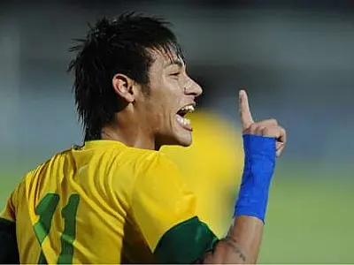 Seleção brasileira atropela China e faz 8 a 0 em Recife