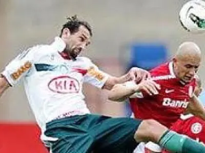 Palmeiras perde para o Inter e fica mais próximo da série B