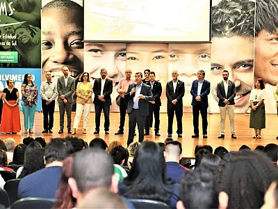 UEMS: Governador anuncia novos cursos e Centro de Saúde que será referência para autistas
