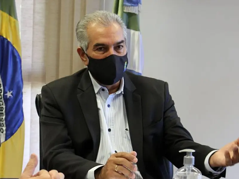 "Sem saúde não existe economia", reforça Reinaldo Azambuja