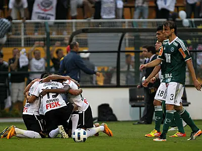 Corinthians segura empate com Palmeiras e conquista o pentacampeonato no Brasileirão