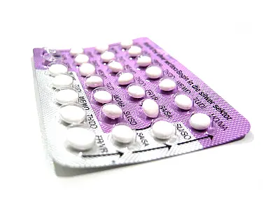 Após parto, mulheres devem esperar 3 semanas para usar a pílula
