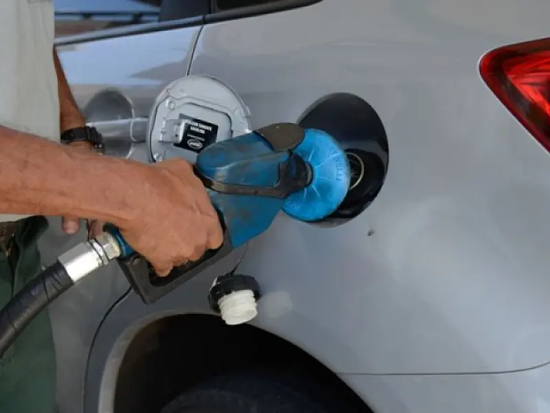 Combustíveis e transportes têm maiores altas em setembro