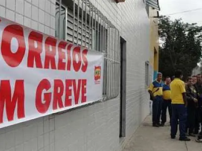 Após reunião, Correios e grevistas não entram em acordo