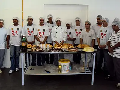Internos do presídio estão tendo curso de padeiro e confeiteiro