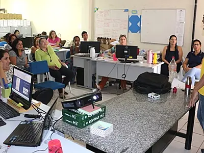 Técnicos passam por capacitação para abertura das inscrições do Vale Universidade