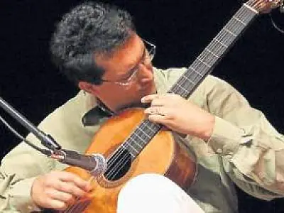 Porto Murtinho recebe espetáculo musical com Marcelo Fernandes