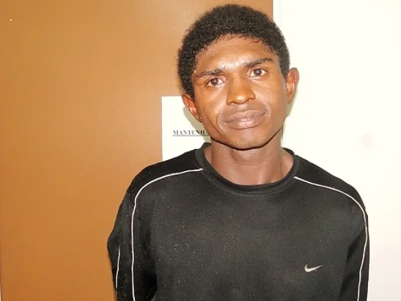 Homem descontrolado tenta incendiar casa e mutila cachorro