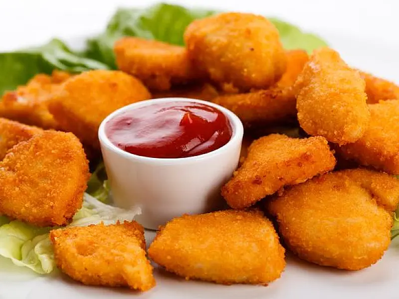 Cartilagem, gordura e nervos compõem 50% dos 'nuggets', diz estudo