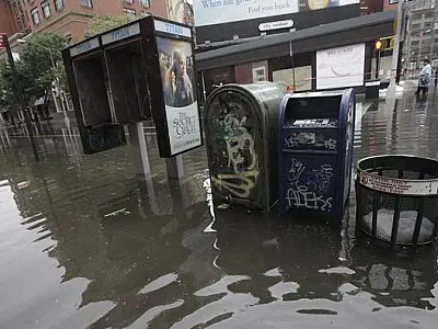 Furacão em Nova York perde força e vira tempestade