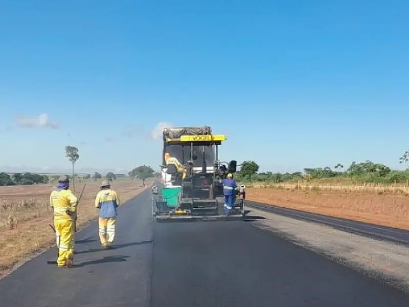 Sul-Fronteira: obra na MS-165 entre Coronel Sapucaia e Paranhos já tem 24 km de pavimento