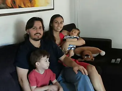Bebê que aguarda transplante de medula passa o final de semana em casa