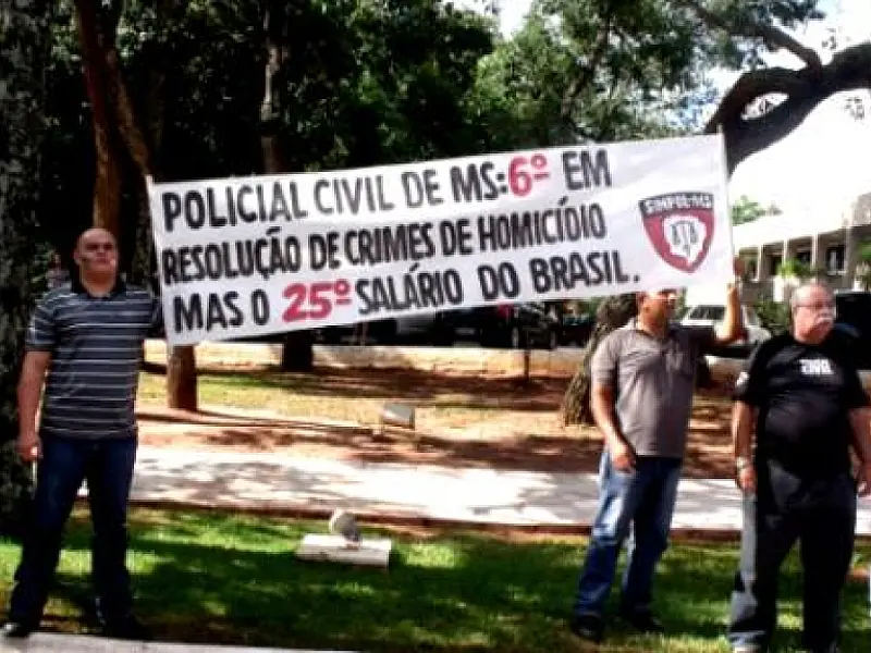 Policiais Civis reivindicam aumento salarial na Assembleia Legislativa
