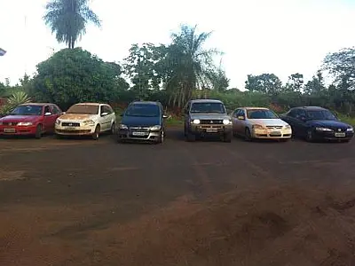 PRF apreende seis veículos com contrabando
