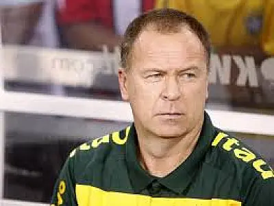 Mano Menezes nega ter influenciado na saída de Renato Abreu do Flamengo