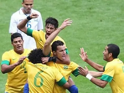Brasil vence Honduras por 3 a 2 e está na semifinal