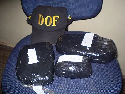 DOF apreende haxixe em ônibus interestadual