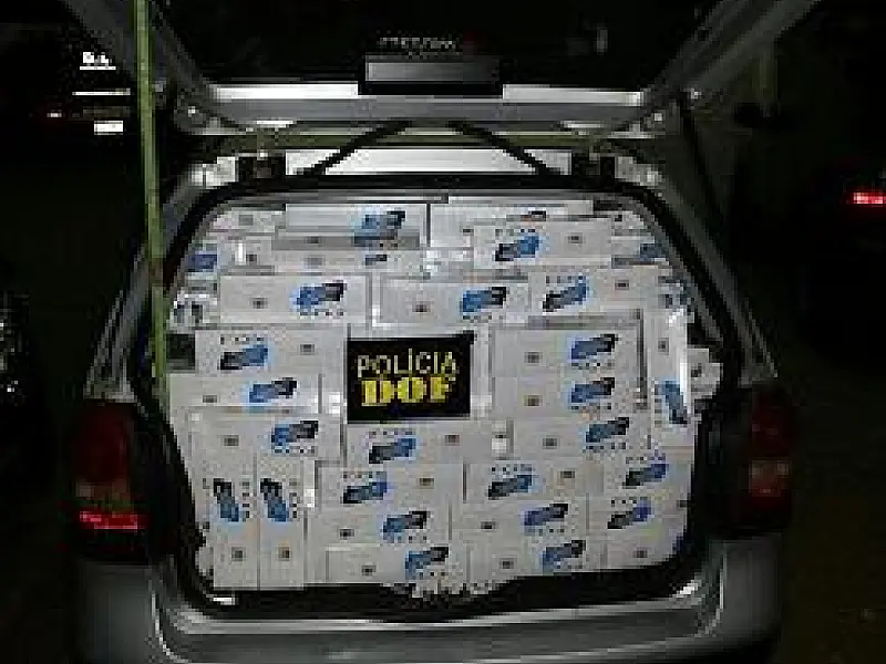 DOF apreende veículo com 1.300 pacotes de cigarro que iriam para MT