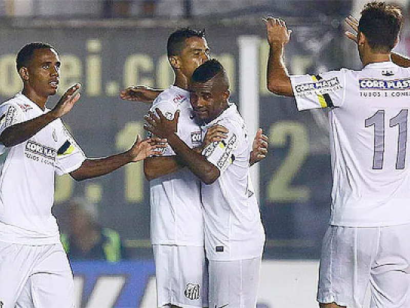 Santos goleia Ponte Preta e se classifica para a semifinal do Paulista